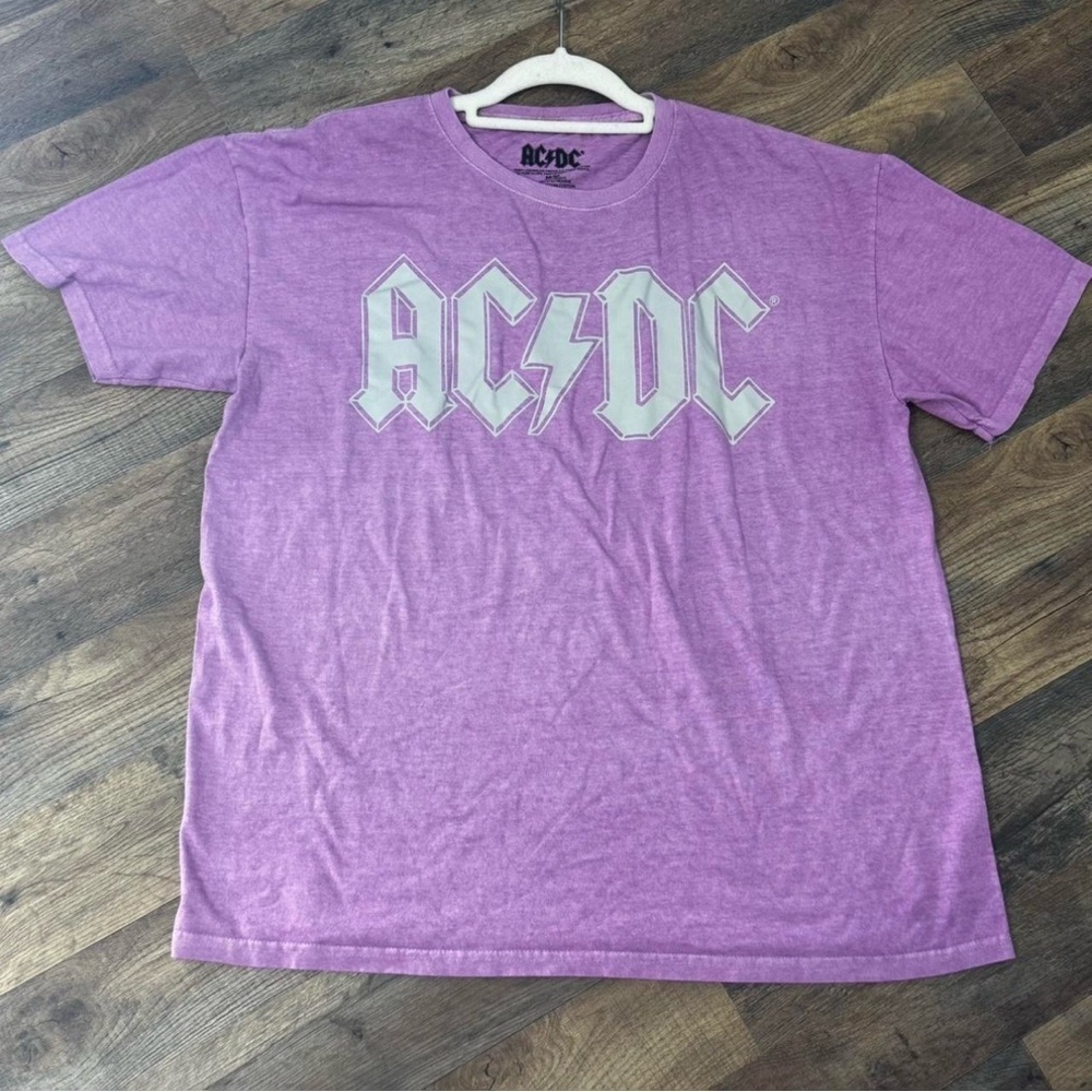 AC/DC Purple Cotton T-Shirt - Size M - NWOT (New Without Tags) Graphic Tee